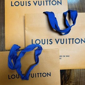 Louis Vuitton shopping bag (3) Gucci (2)